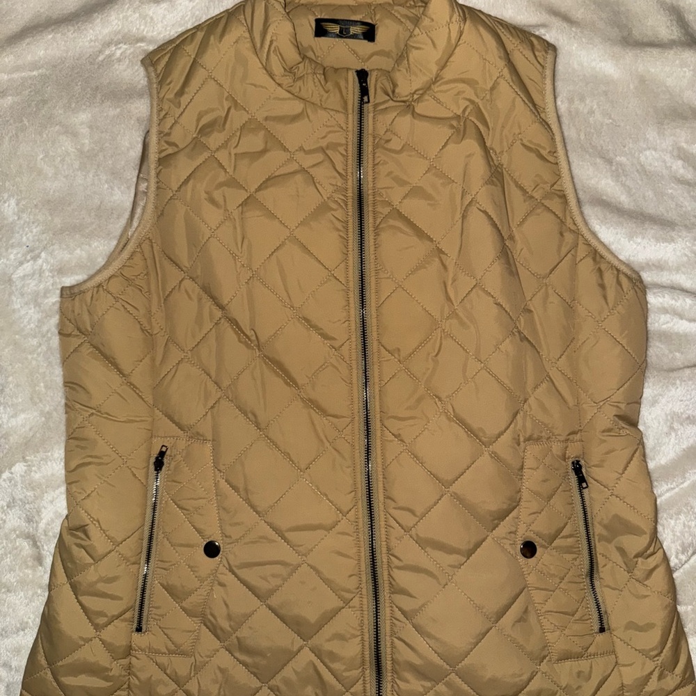 Quilted Zip-Front Vest in Golden Tan